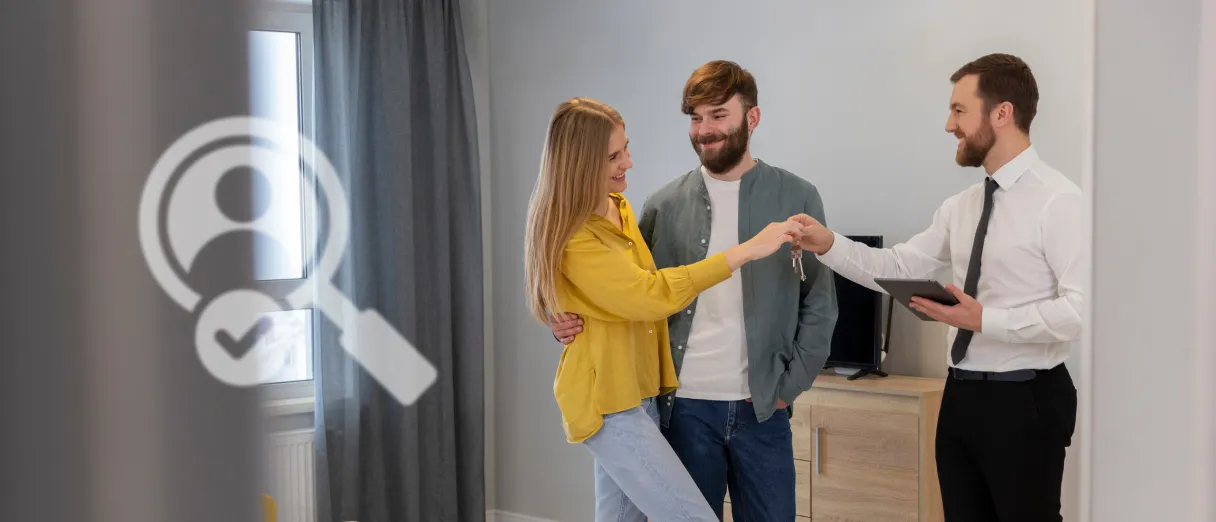 Image of tenant-owner interface with a split-screen dashboard